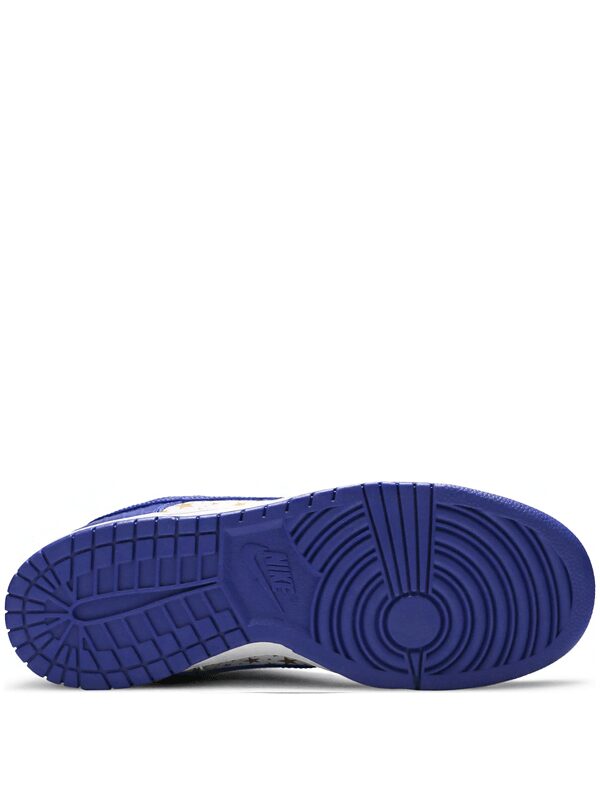 Nike SB Dunk Low Supreme Stars Hyper Royal (2021)