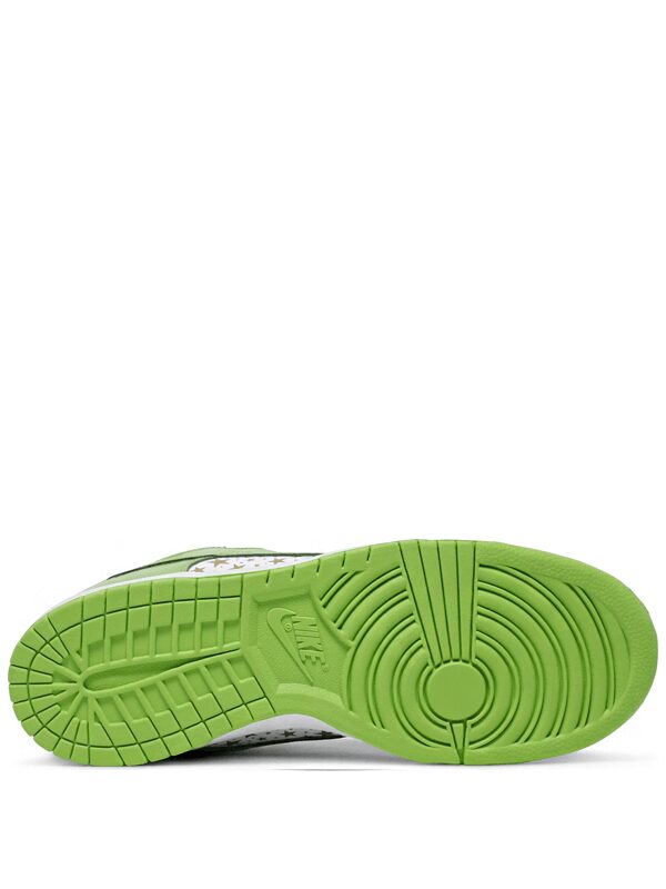 Nike SB Dunk Low Supreme Stars Mean Green (2021)