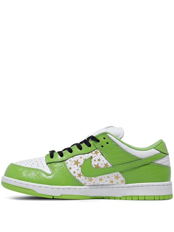 Nike SB Dunk Low Supreme Stars Mean Green (2021)