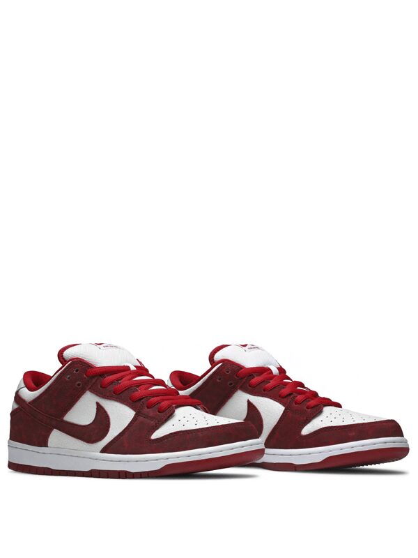 Nike SB Dunk Low Valentine's Day (2014)