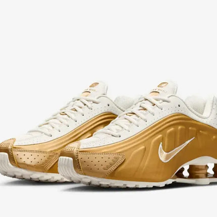 Nike Shox R4 Metallic Gold