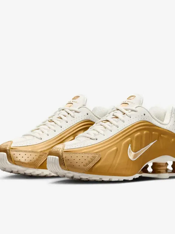 Nike Shox R4 Metallic Gold