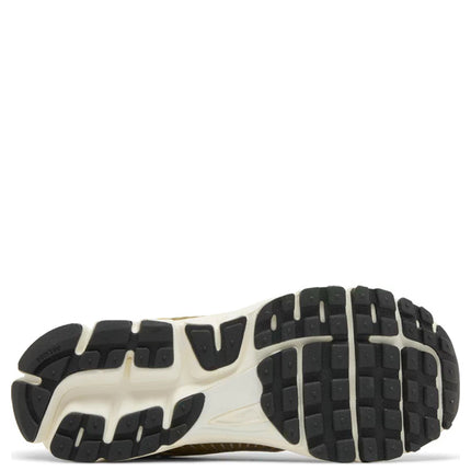 Nike Zoom Vomero 5 Ouro Metálico