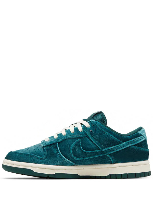Nike Dunk Low Velvet Teal