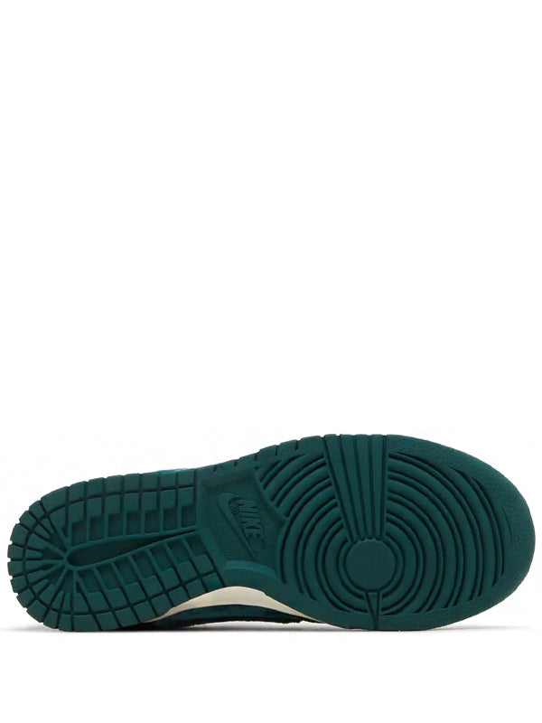 Nike Dunk Low Velvet Teal