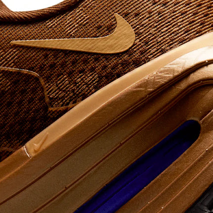 Nike Vomero Premium Flat Stout