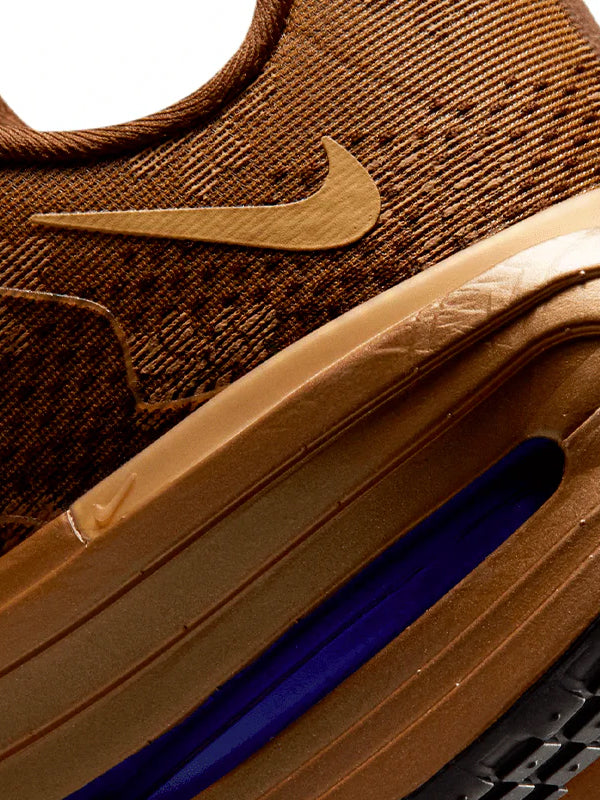 Nike Vomero Premium Flat Stout
