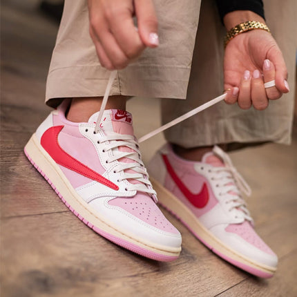 Travis Scott x Air Jordan 1 Low OG SP Sail Tropical Pink