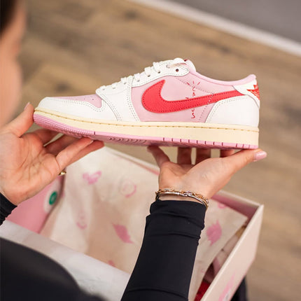 Travis Scott x Air Jordan 1 Low OG SP Sail Tropical Pink