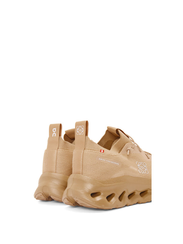 On Running Cloudtilt LOEWE Dark Sand