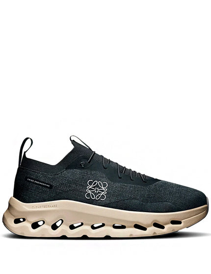 Collection image for: LOEWE x On Running