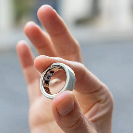 Oura Ring 4 Ceramic Express yourself in colorful ceramic