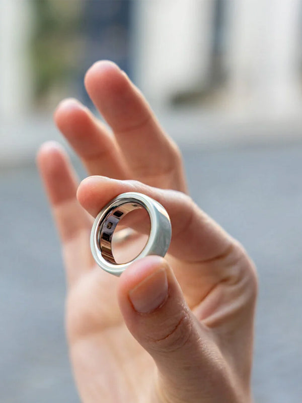Oura Ring 4 Ceramic Express yourself in colorful ceramic