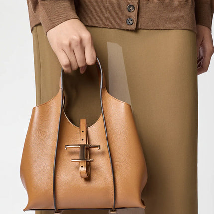 T Timeless Shopping Bag in Leather Mini