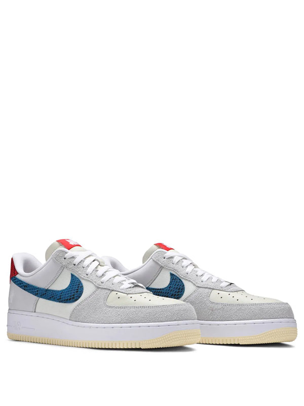 Undefeated x Nike Air Force 1 Low 5 On It