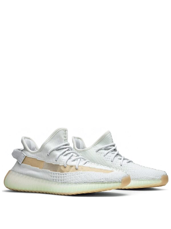Yeezy Boost 350 v2 Hyperspace