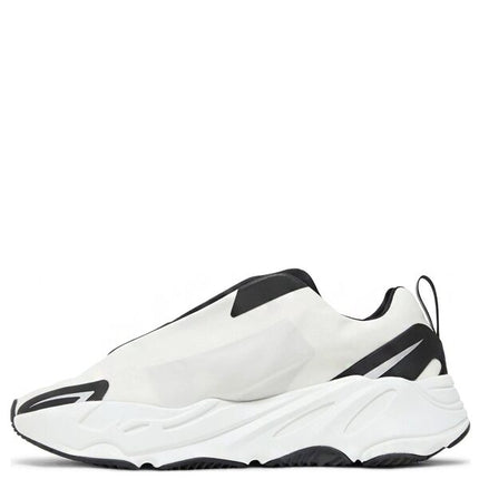 Yeezy Boost 700 MNVN Laceless Analog