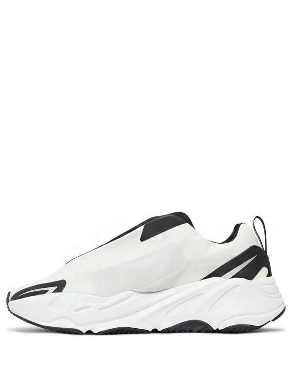 Yeezy Boost 700 MNVN Laceless Analog
