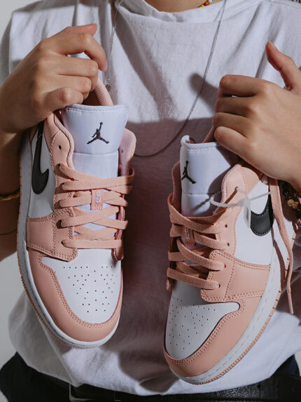 Air Jordan 1 Low Light Artic Pink