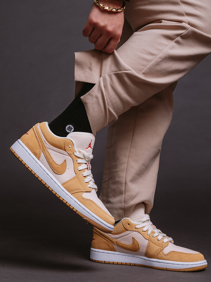 Air Jordan 1 Low SE Twine Orange Quartz Original Sao Paulo 6