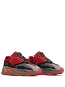 Yeezy Boost 700 Hi-Res Red Original São Paulo 