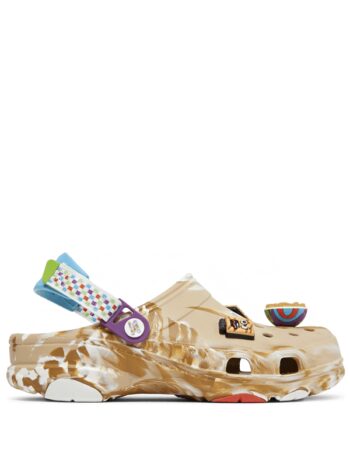 Crocs Classic Clog Cinnamon Toast Crunch