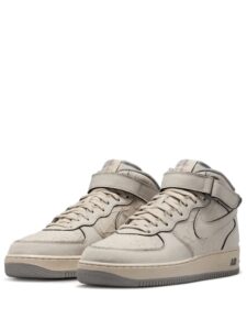 Air Force 1 Mid Pearl White.