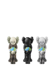 KAWS THE PROMISE Vinyl Figure Set BrownBlackGrey3 1
