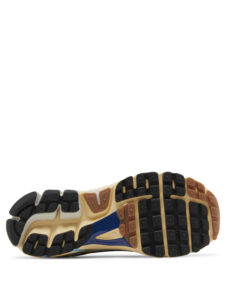 Nike Zoom Vomero 5 Designed by Japan3