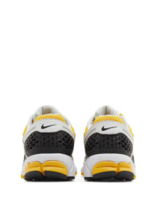 Nike Zoom Vomero 5 Photon Dust Laser Orange4