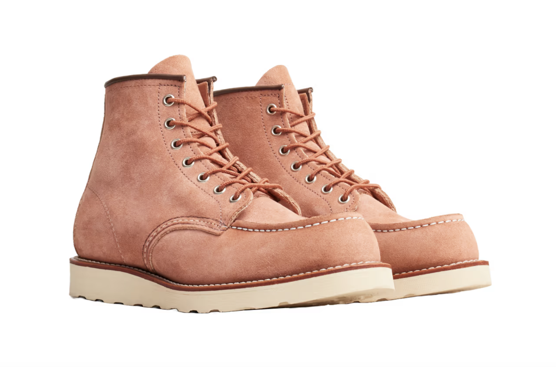 Celebre O Dia Dos Namorados Com O Clássico Moc, Nova Versão De Calçado Da Red Wing Heritage Original São Paulo