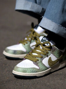 Nike SB Dunk Low Alexis Sablone Chameleon4
