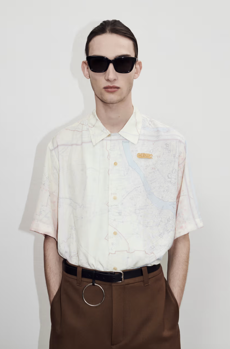Oamc Ss24 Apresenta Toque Levemente Sensual À Moda Masculina Original São Paulo