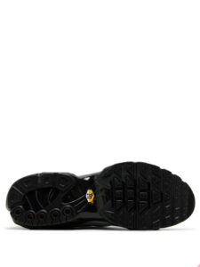 Air Max Plus Tiempo Wolf Grey Black3