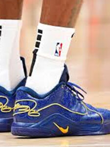 Nike LeBron 22 Monopoly Deep Royal Blue4