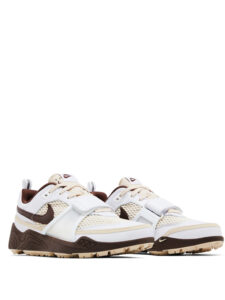 Travis Scott x Nike Zoom Field Jaxx Chocolate5