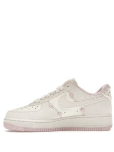 Air Force 1 Low Valentines Day2