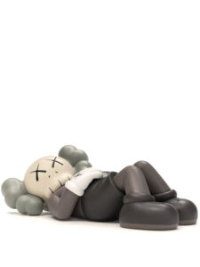 KAWS Holiday Japan Vinyl Figure BlackBrownGrey Set5 1
