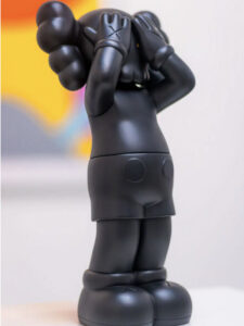 KAWS Holiday UK Vinyl Figure Black2