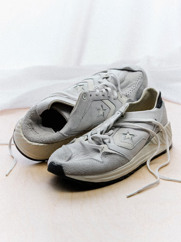 Novo Onda De Estilo- Invincible Refina O Converse Wave Trainer Com Visual Minimalista Original São Paulo