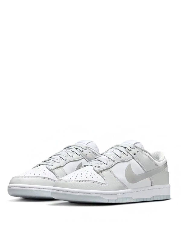 Dunk Low Ganha Atualização Com Swoosh Iridescente Original São Paulo
