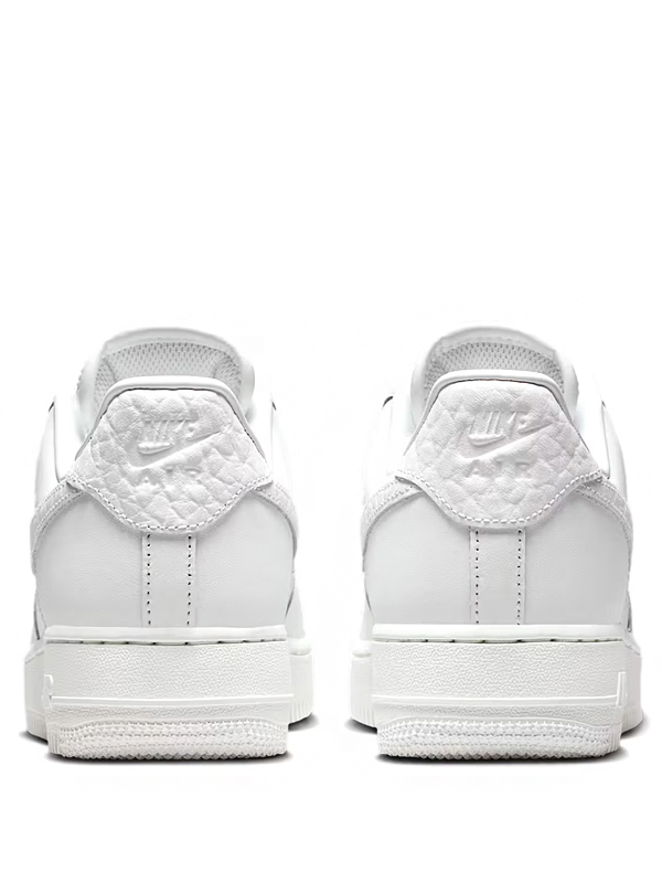 Nike Air Force 1 Low Summit White:Metallic Silver Faz Referência A Si Mesmo Com Toque Inusitado Original São Paulo