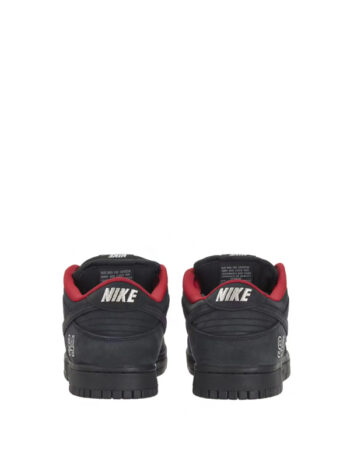 Supreme x Nike SB Dunk Low 94 Black FW25-W2 - Imagem 3