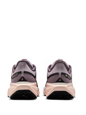 Nike Air Zoom Pegasus 41 Gore-Tex Platinum Violet Crimson Tint  - Imagem 3