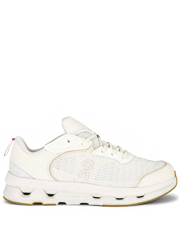 On Running Cloudzone Moon Zendaya Ivory1