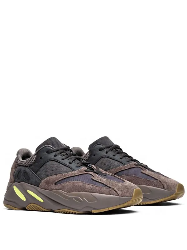 Yeezy 700 v1 Mauve.