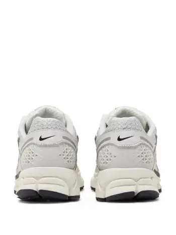 Nike Zoom Vomero 5 Photon Dust Metallic Silver - Imagem 3