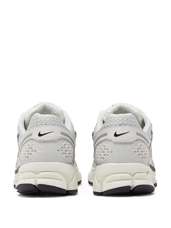 Nike Zoom Vomero 5 Photon Dust Metallic Silver - Imagem 3