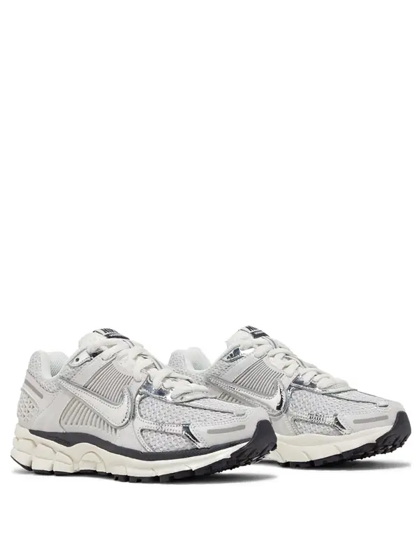 Nike Zoom Vomero 5 Photon Dust Metallic Silver - Imagem 4