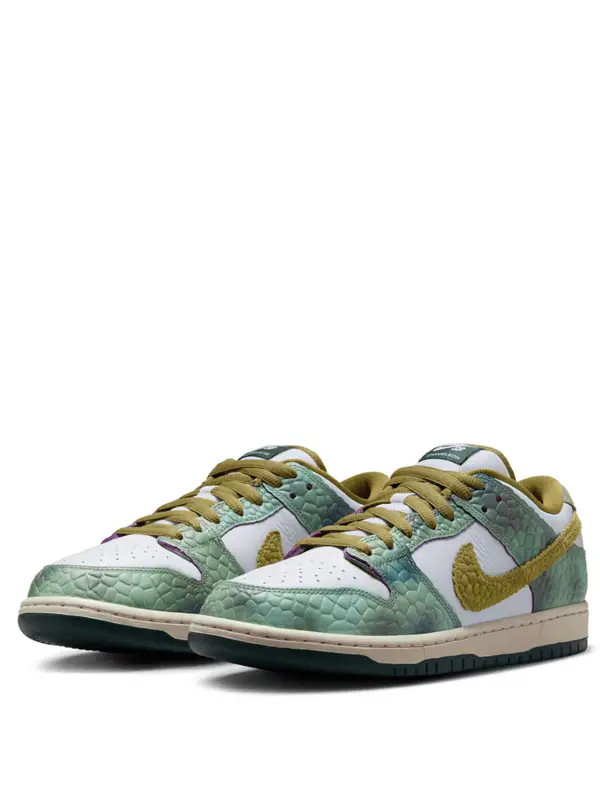 Nike SB Dunk Low Alexis Sablone Chameleon3